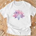 ヨガ 瞑想 カラフル ボーホー ロータス 曼荼羅 蓮の花 Tシャツ 高齢者への贈り物