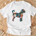 ラブラドゥードルやゴールデンドゥードルのママのためのフローラルドッグシルエット Tシャツ 高齢者への贈り物