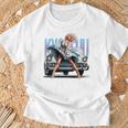 強風ピンナップガールとオールドアメ車のバックプリント Tシャツ 高齢者への贈り物
