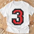 数字 3 ヴィンテージブラック&レッド Tシャツ 高齢者への贈り物