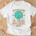 気候変動は本当の地球を救う地球の日 Tシャツ 高齢者への贈り物