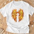 裏面に燃える天使の翼 火の羽 Tシャツ 高齢者への贈り物