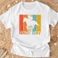 面白い 競馬 ビンテージ レースデー Ky ダービー 馬 ジョッキー Tシャツ 高齢者への贈り物