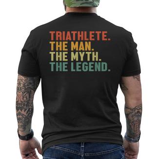 Triathlete Man Myth Legend Entraînement Triathlon Triathlon T-shirt imprimé au dos - Cadeauxyz